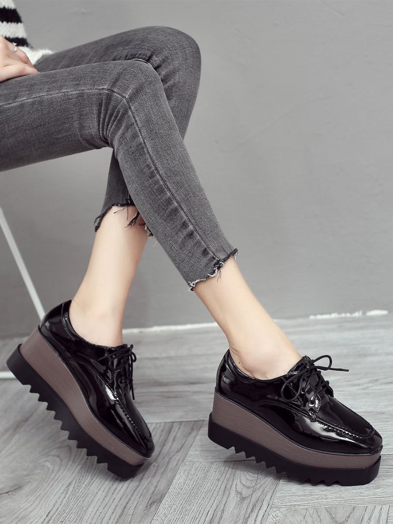 Oxfords Femininos Formato Plano Com Cadarço - Preto