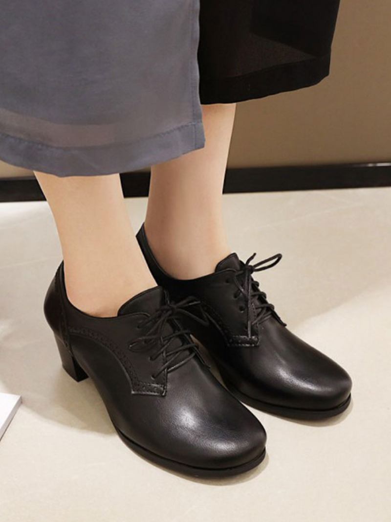 Salto Bloco Brogues Feminino Com Cadarço - Preto