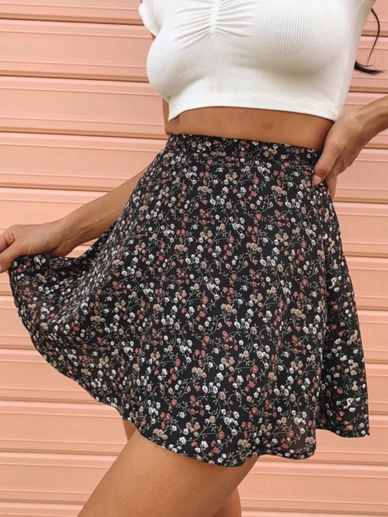 Saia Feminina Preta Com Estampa Floral Curta Calça