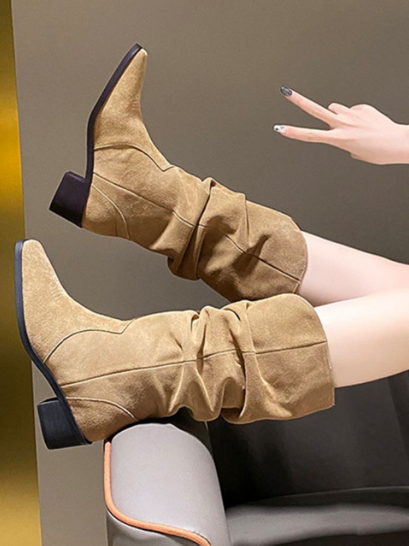 Botas Femininas Camurça Desleixadas Bico Fino Salto Grosso Cano Médio - Cáqui