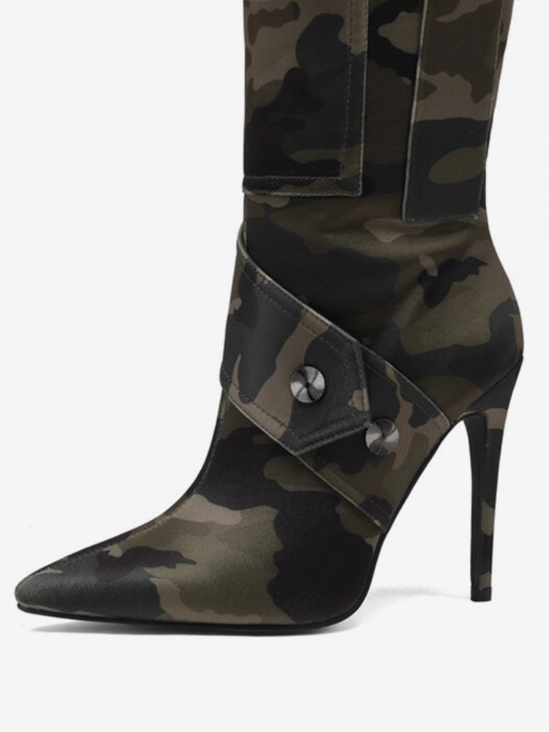 Botas Femininas Cano Alto Com Estampa Camuflada E Detalhes Rebites Bolso Salto - Caçador Verde