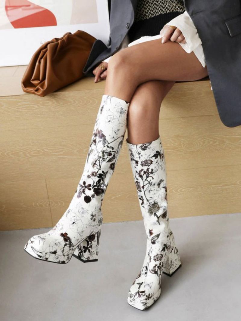 Botas Femininas Cano Alto Com Estampa Flores E Salto Bloco Plataforma - Branco