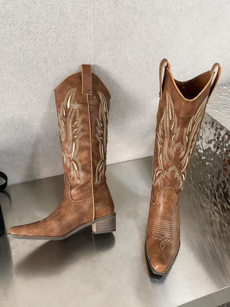 Botas Femininas Cano Médio Com Bico Quadrado E Cowboy Bordadas - Café Marrom