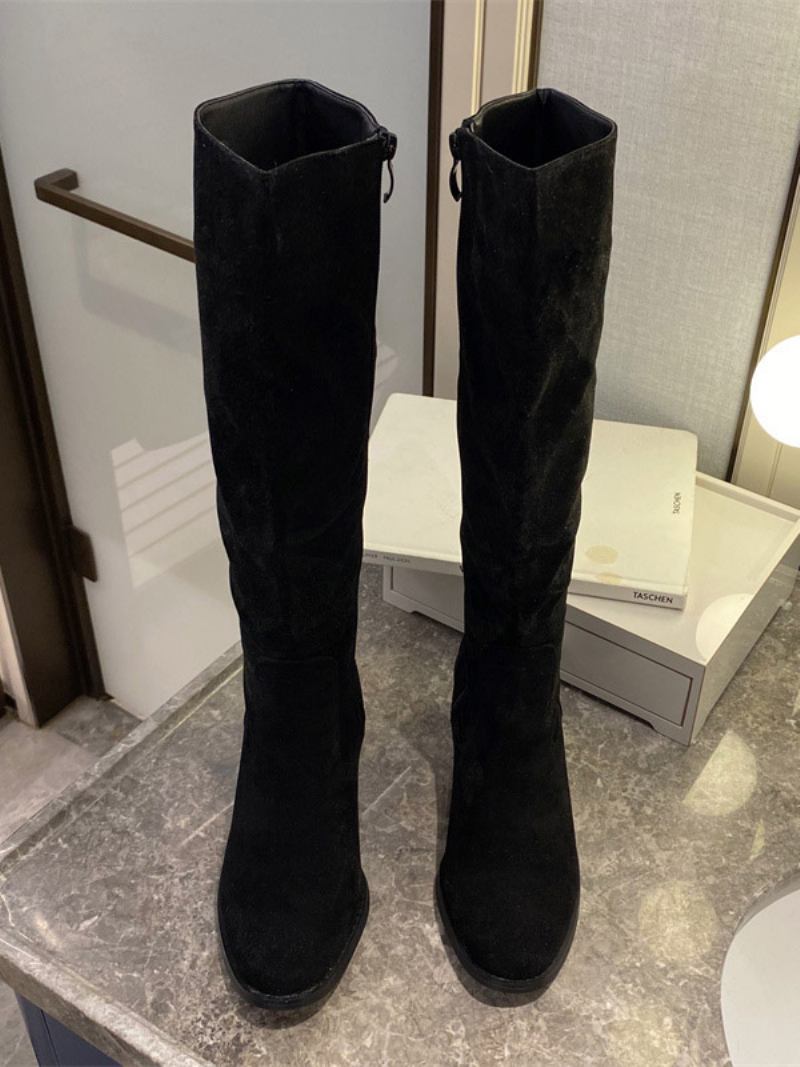 Botas Femininas Chiques Com Salto Grosso E Cano Alto - Preto