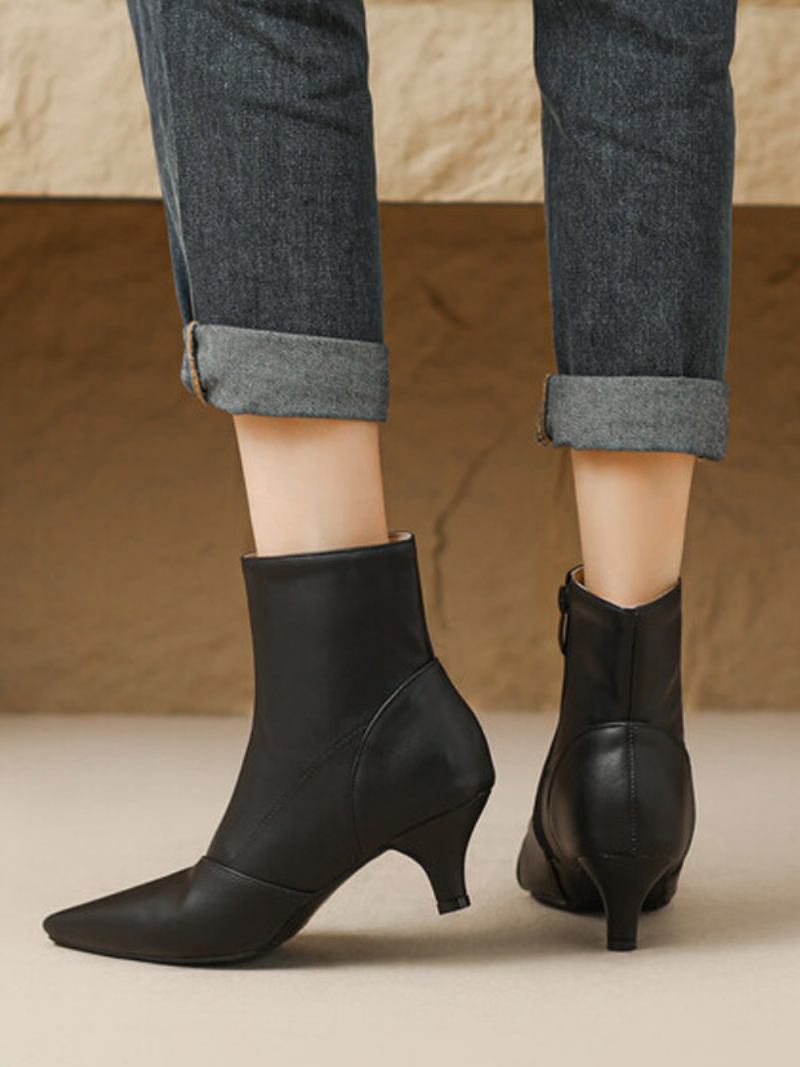 Botas Femininas Com Bico Fino E Salto Gatinho - Preto