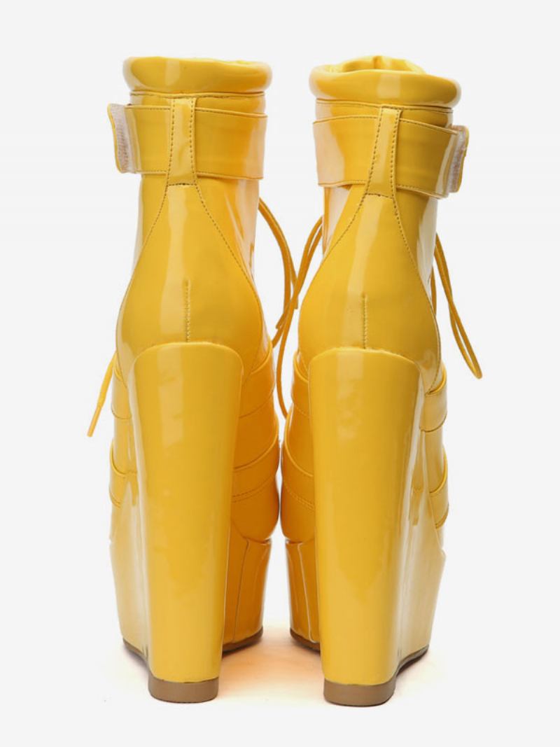 Botas Femininas Com Bico Redondo E Salto Em Cunha - Amarelo