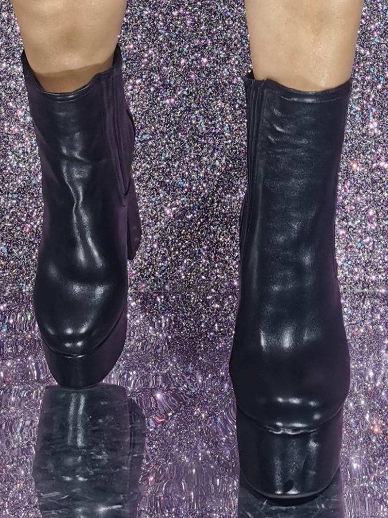 Botas Femininas Com Plataforma Redonda - Preto