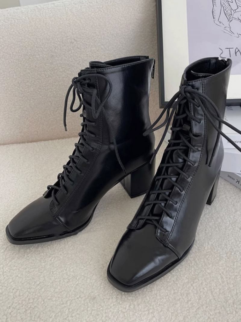 Botas Femininas Couro Pu Com Bico Quadrado E Salto Grosso - Preto