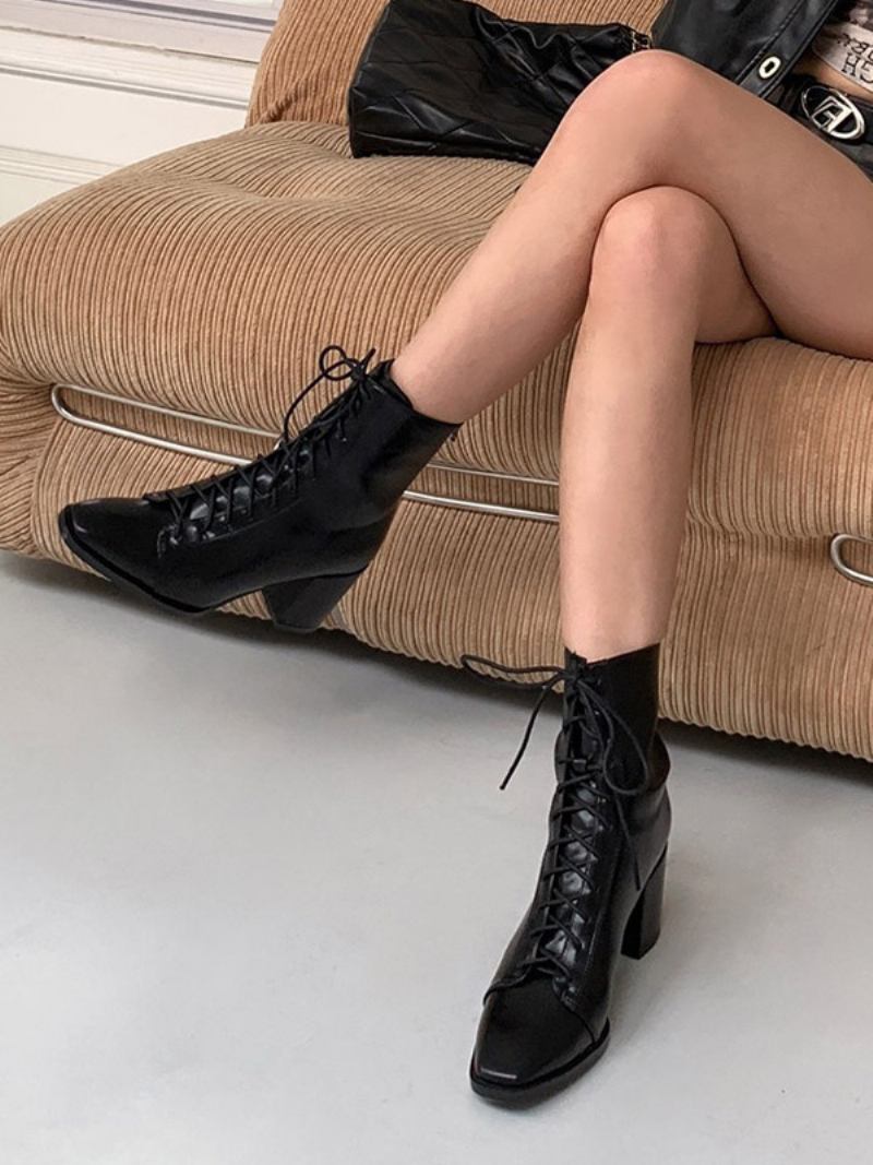 Botas Femininas Couro Pu Com Bico Quadrado E Salto Grosso - Preto