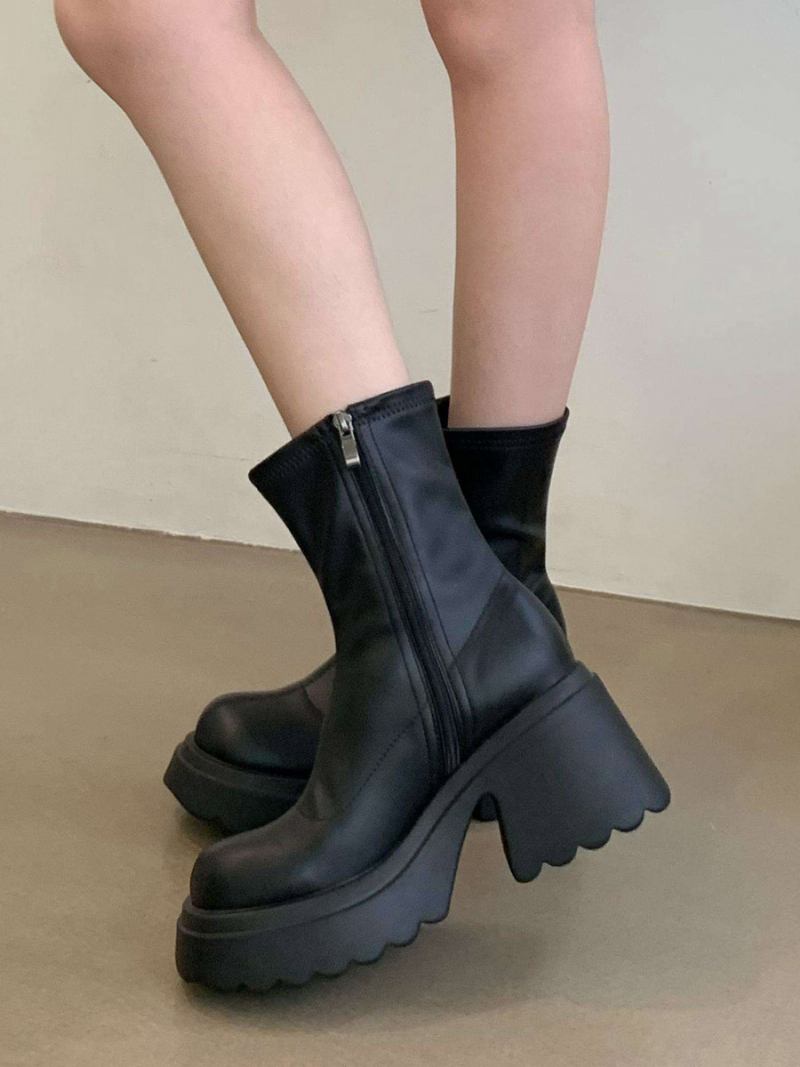 Botas Femininas Couro Pu Com Bico Redondo E Salto Grosso - Preto