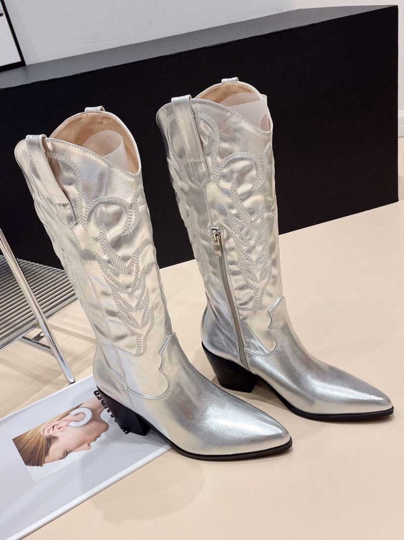 Botas Femininas Cowboy Prateadas Com Bico Fino E Cano Alto - Prata