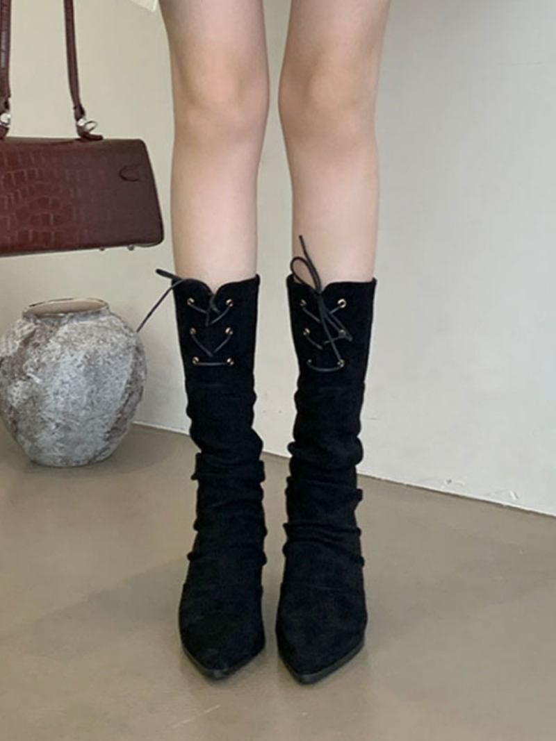 Botas Femininas Micro Camurça Com Bico Fino E Salto Agulha - Preto