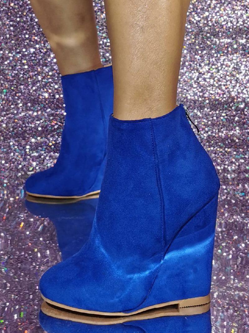 Botas Femininas Micro Camurça Com Bico Redondo E Salto Em Cunha - Azul