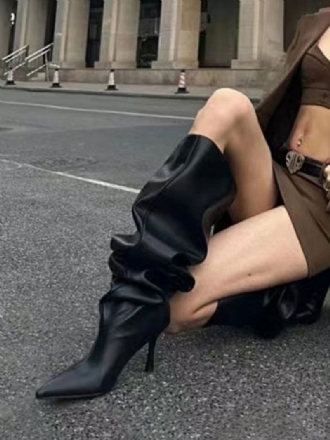 Botas Femininas Pretas Despojadas Salto Alto Bico Fino Médias Panturrilha