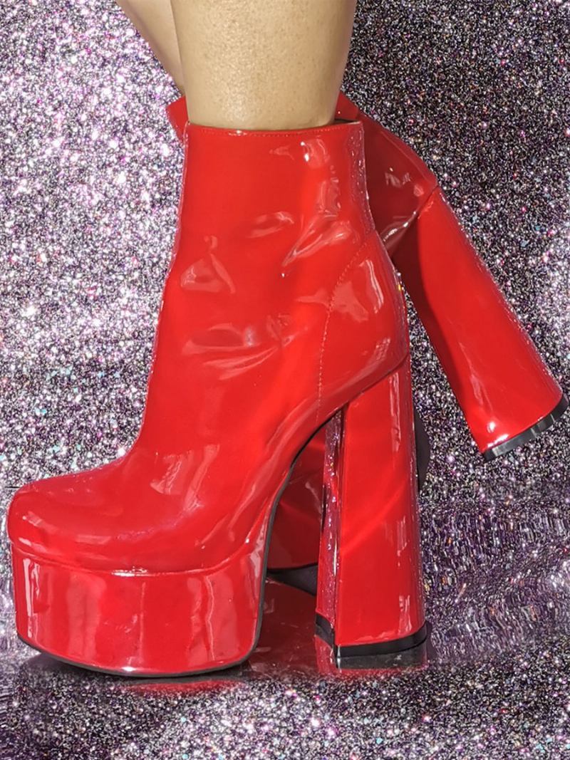 Botas Femininas Salto Grosso E Bico Redondo - Vermelho