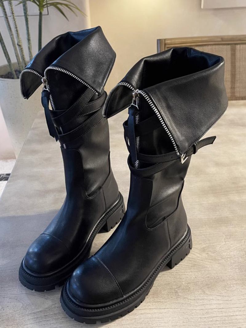 Botas Pretas Cano Alto Femininas Com Fivela E Detalhes Flatt - Preto