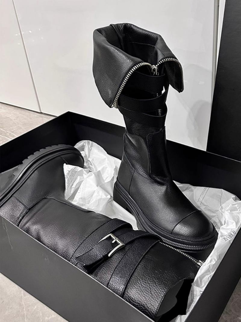 Botas Pretas Cano Alto Femininas Com Fivela E Detalhes Flatt - Preto