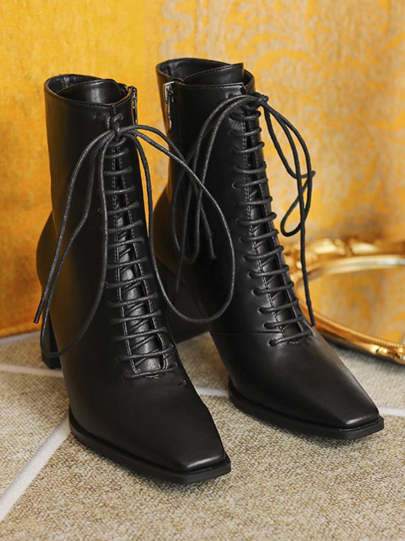 Botins Pretos Femininos Com Bico Quadrado E Cadarço - Preto